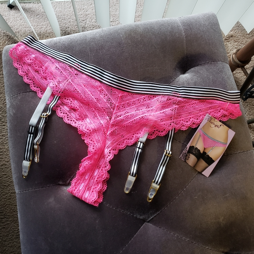seven til midnight hot pink lace panty size XL with athletic garter